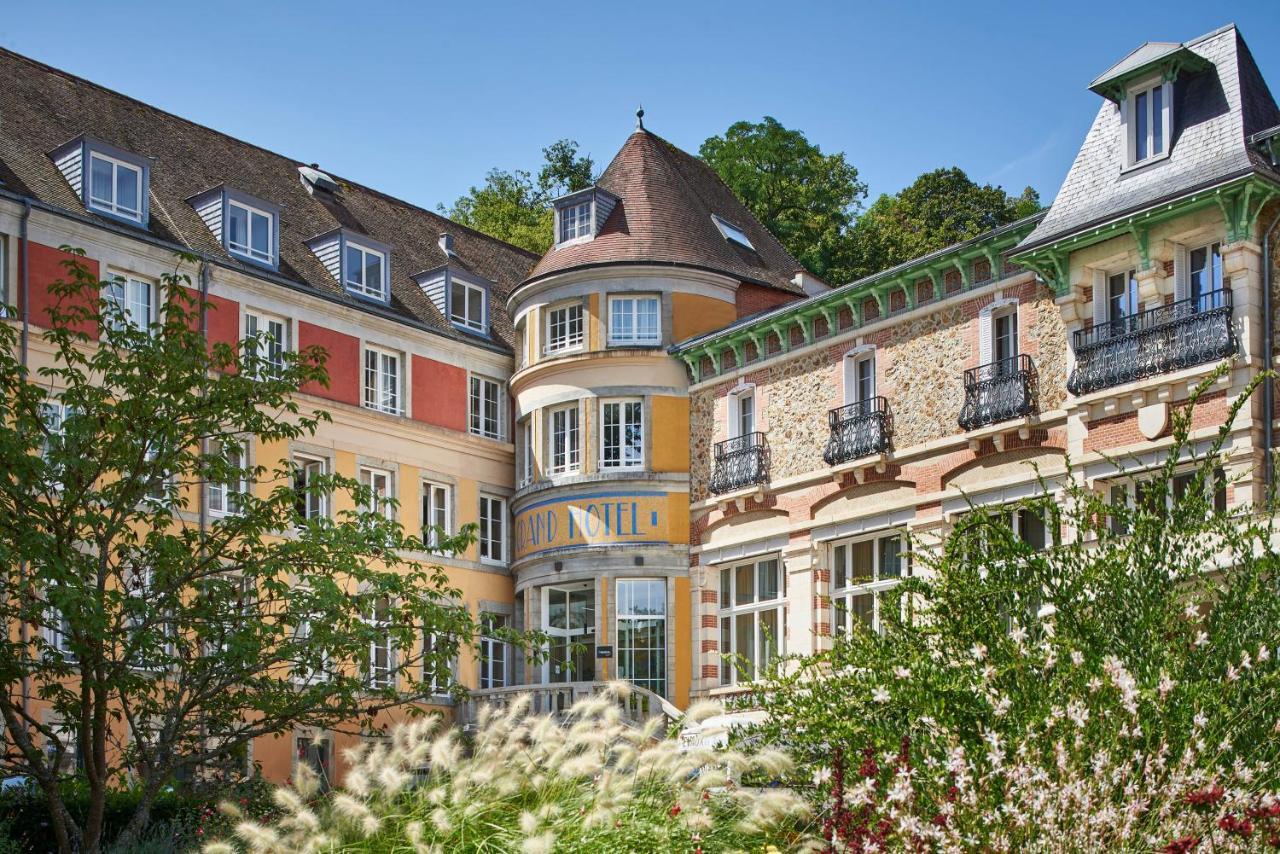 Le Grand Hotel, The Originals Relais Evaux-les-Bains Exterior photo